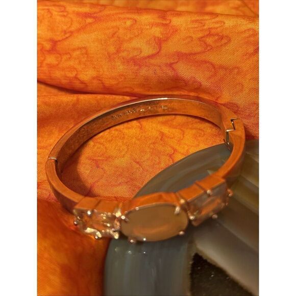 Kate Spade New York Oval/Rectangular Glass Gold Tone Hinged Bangle Size 6.75 - Picture 3 of 15